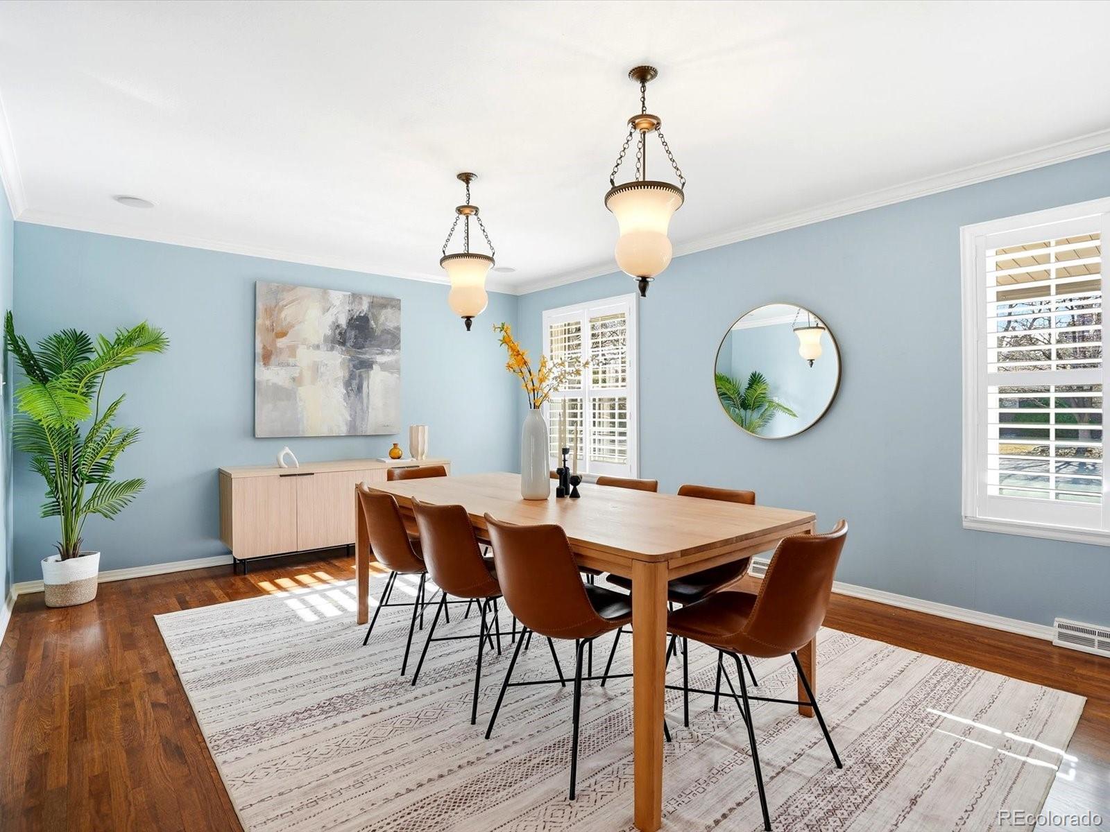 MLS Image #7 for 2544 s krameria street,denver, Colorado