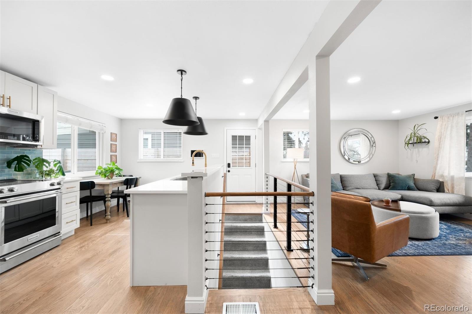 MLS Image #11 for 2654 s high street,denver, Colorado