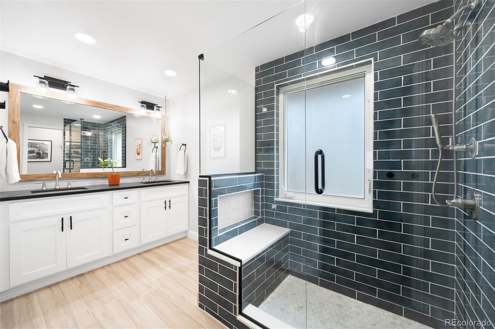 MLS Image #15 for 2654 s high street,denver, Colorado