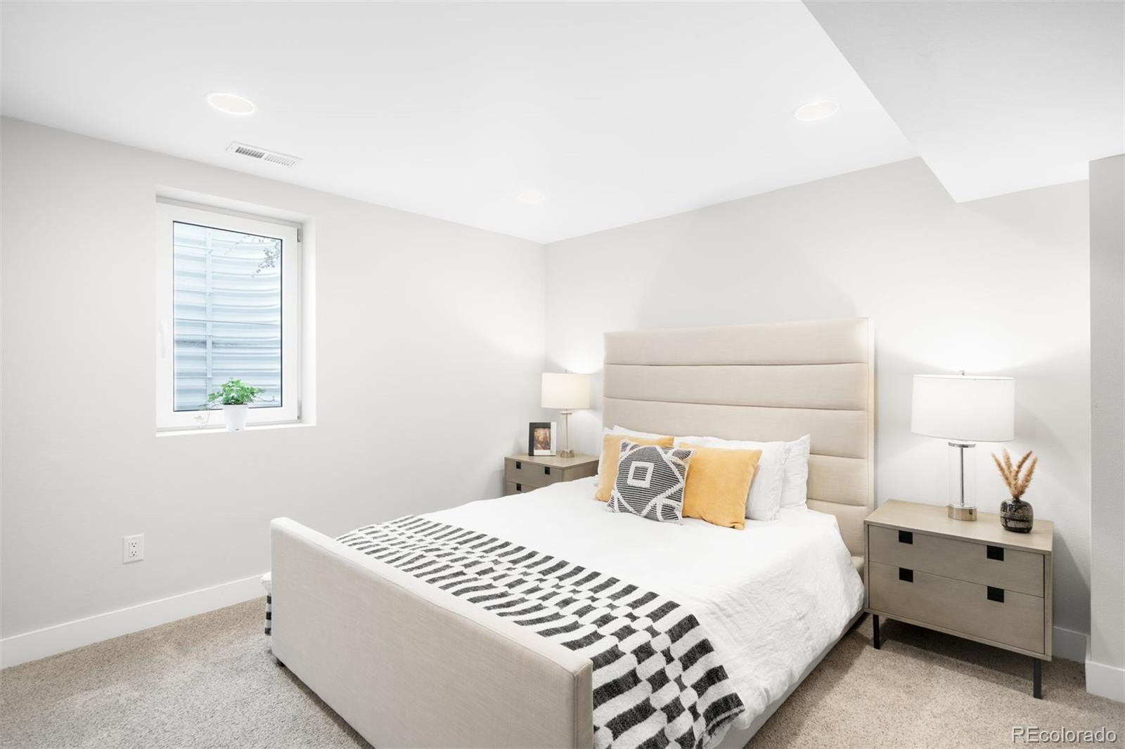 MLS Image #20 for 2654 s high street,denver, Colorado