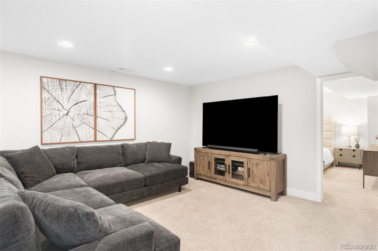 MLS Image #26 for 2654 s high street,denver, Colorado
