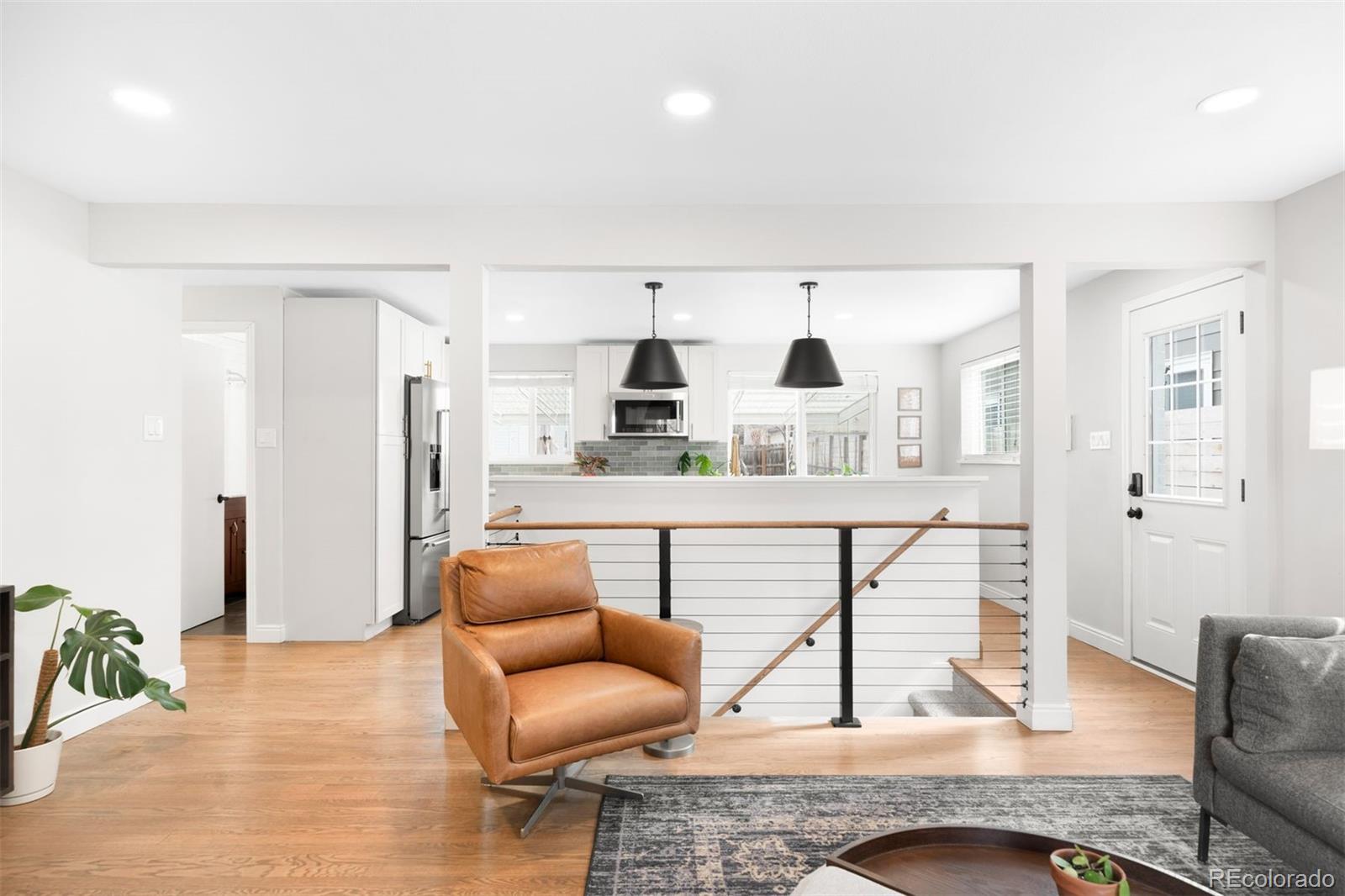 MLS Image #5 for 2654 s high street,denver, Colorado