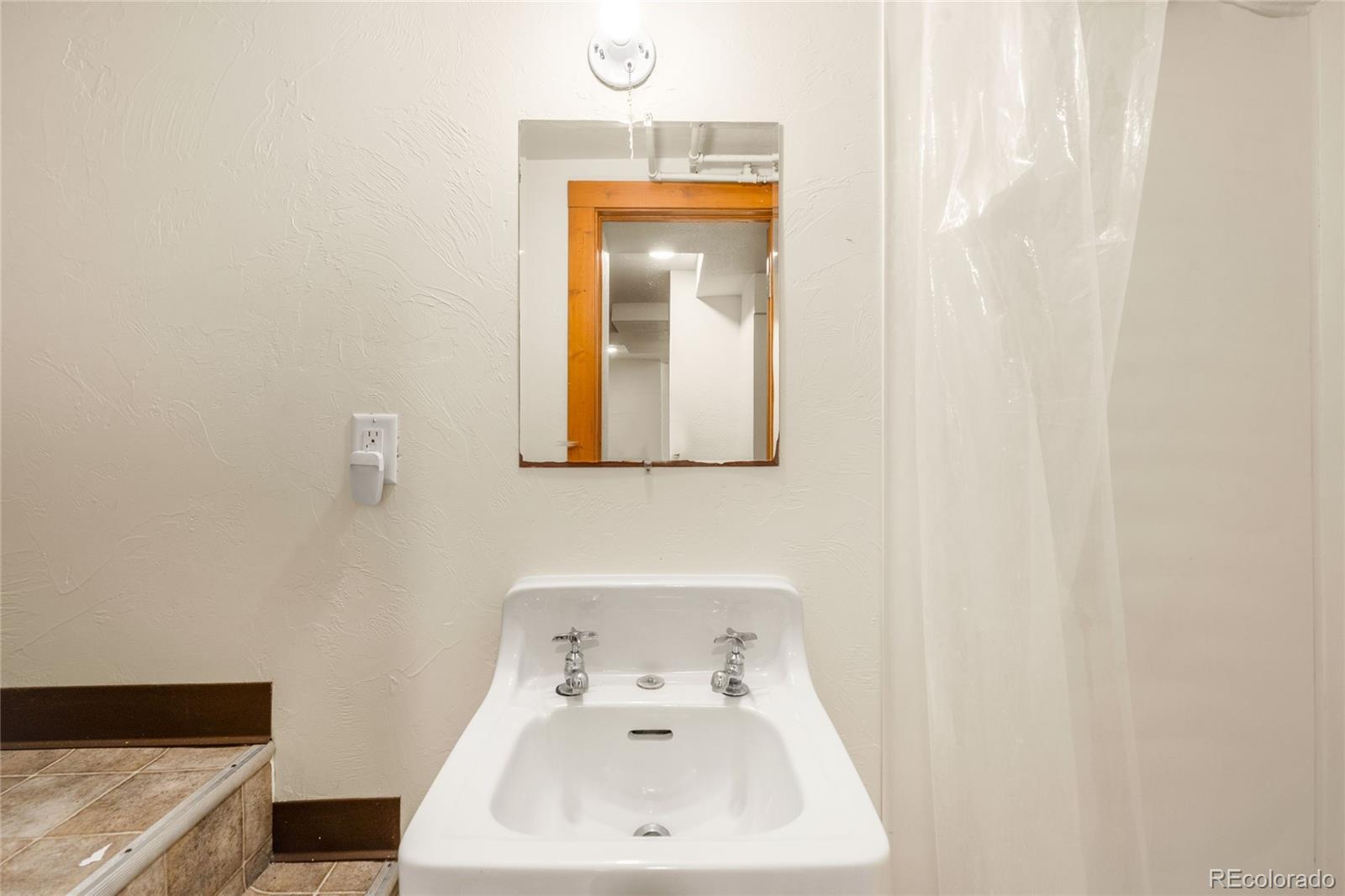 MLS Image #29 for 631 s grant avenue,fort collins, Colorado