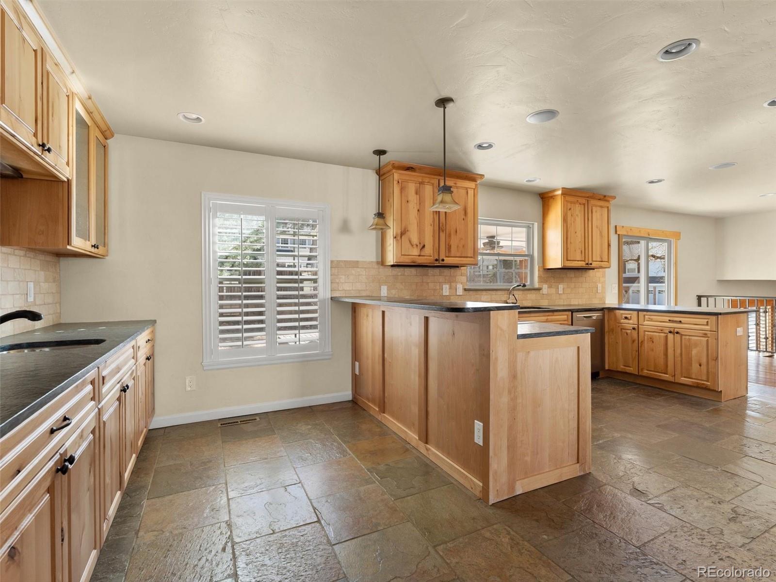 MLS Image #11 for 6934 e geddes place,centennial, Colorado