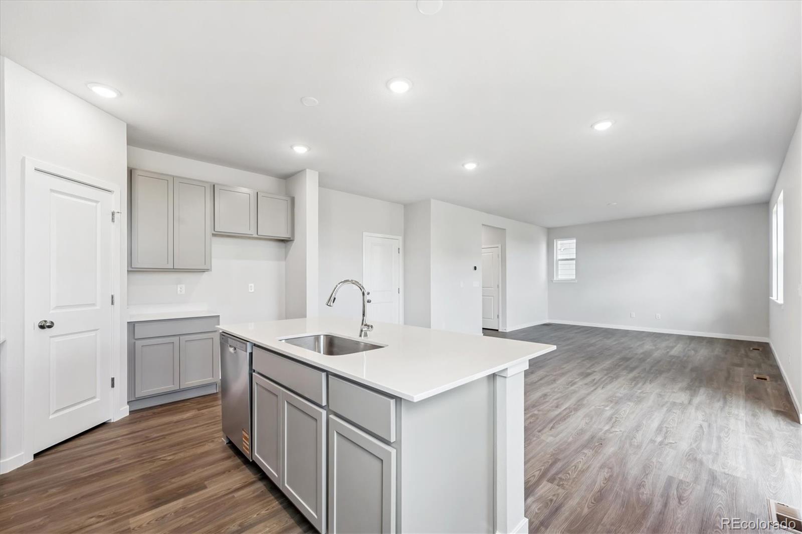 MLS Image #7 for 4550  blue grama drive,dacono, Colorado