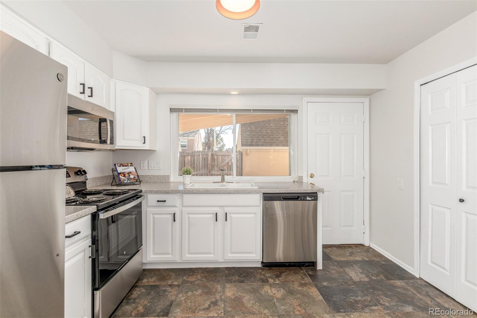 MLS Image #8 for 13231 e bethany place ,aurora, Colorado