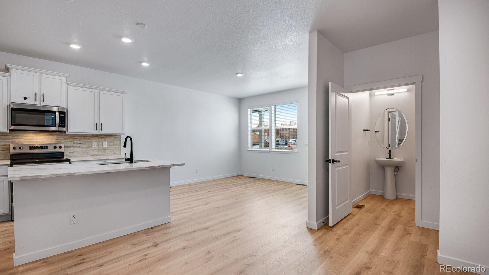 MLS Image #14 for 22544 e 6th place,aurora, Colorado