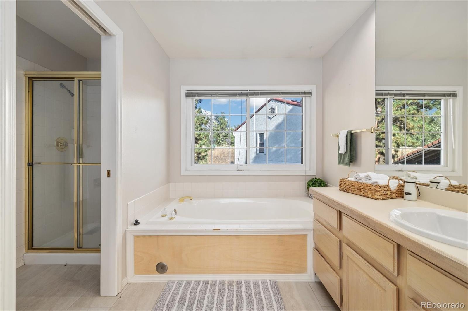 MLS Image #13 for 1530 s quebec way 30,denver, Colorado