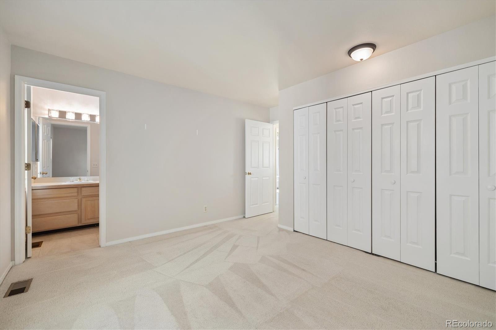 MLS Image #9 for 1530 s quebec way 30,denver, Colorado