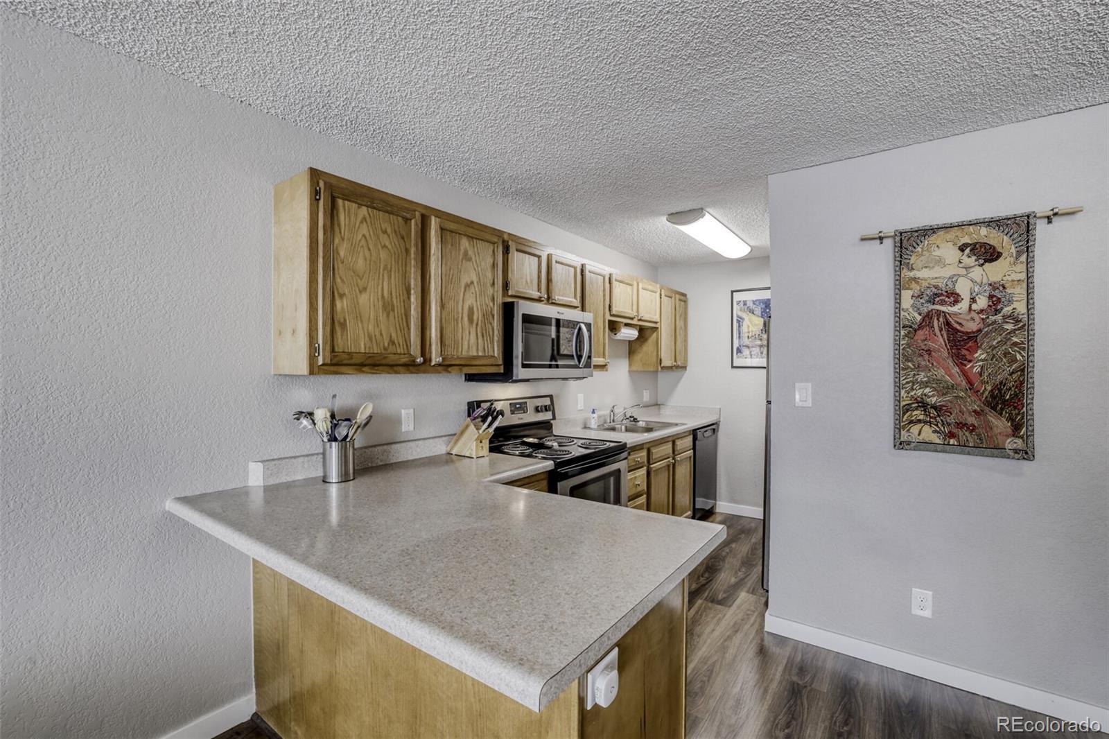 MLS Image #6 for 857 s van gordon court,lakewood, Colorado