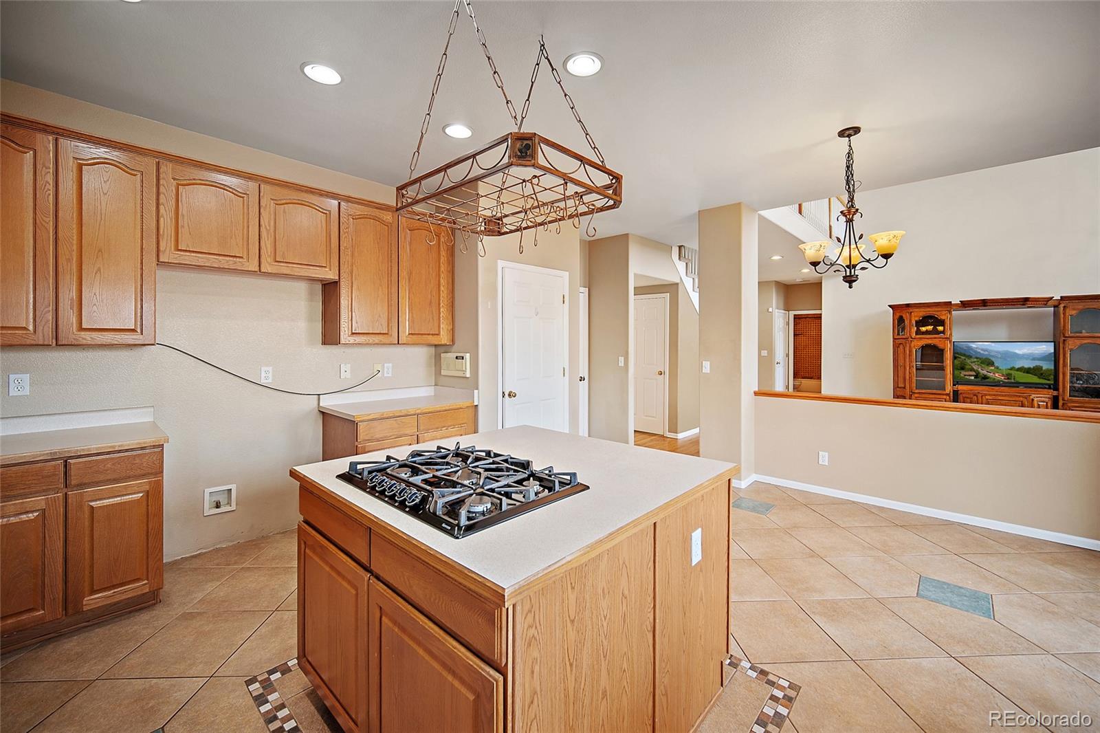 MLS Image #21 for 396  caprice court,colorado springs, Colorado