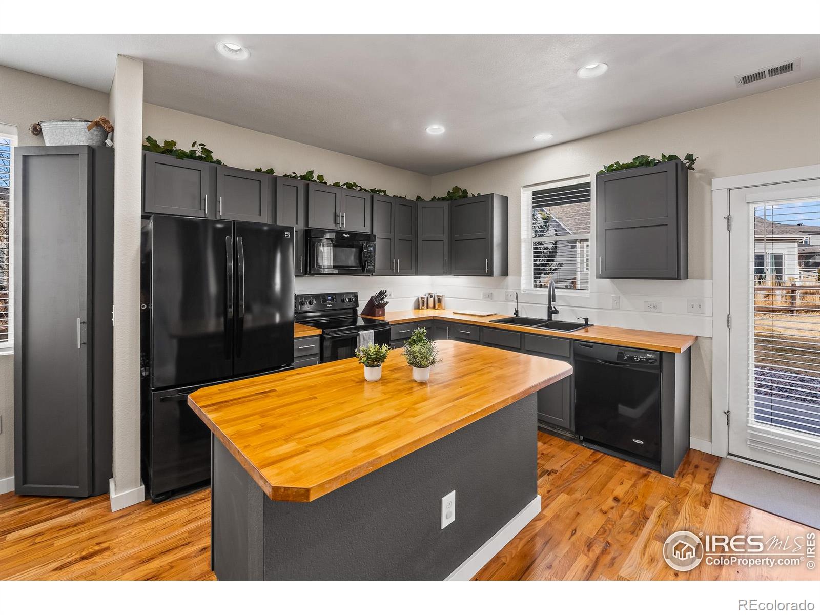 MLS Image #10 for 2014  winamac drive,fort collins, Colorado