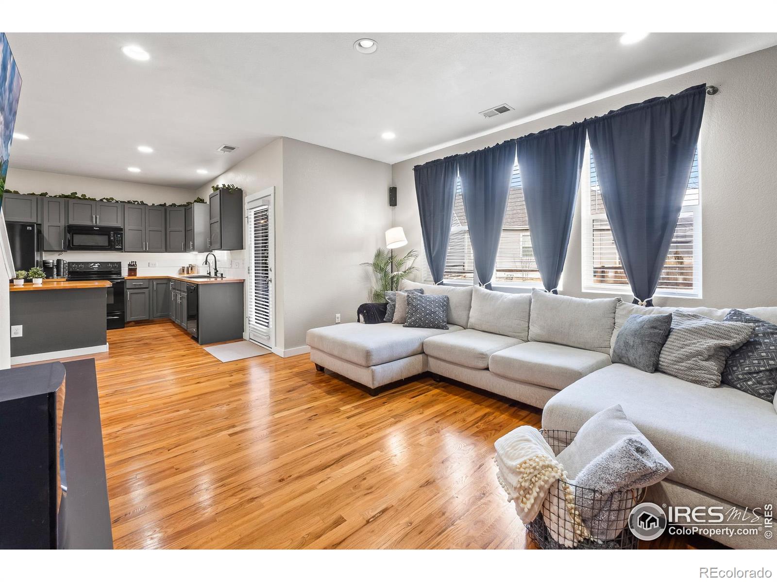 MLS Image #17 for 2014  winamac drive,fort collins, Colorado