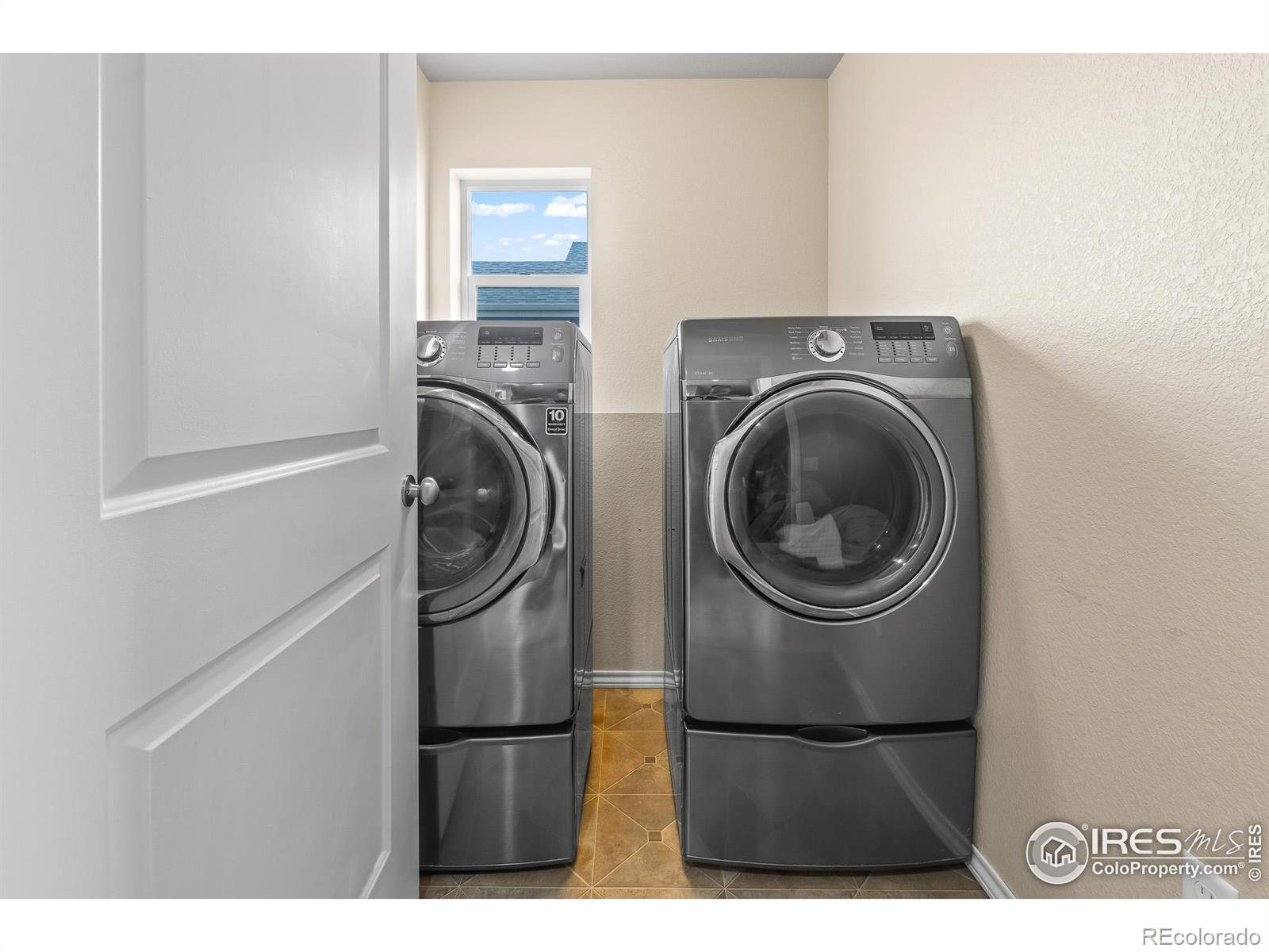 MLS Image #31 for 2014  winamac drive,fort collins, Colorado