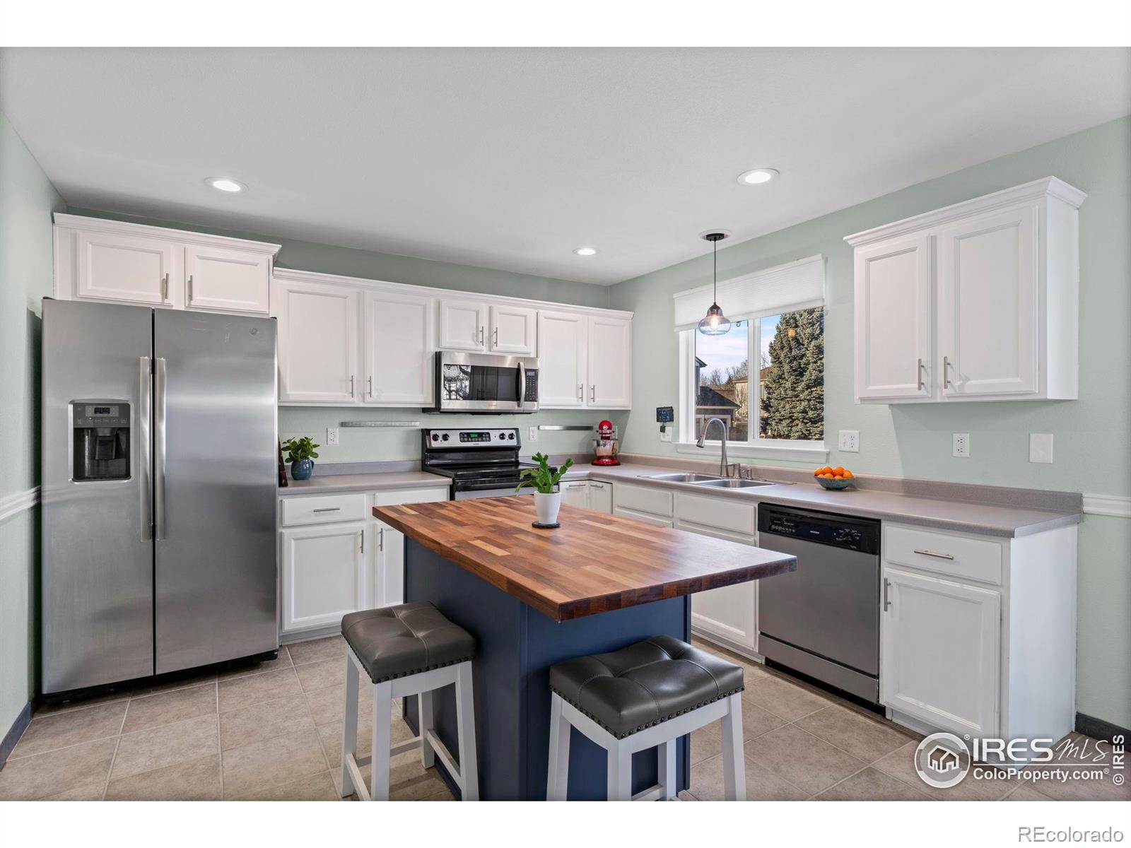 MLS Image #10 for 3598  larkspur drive,longmont, Colorado