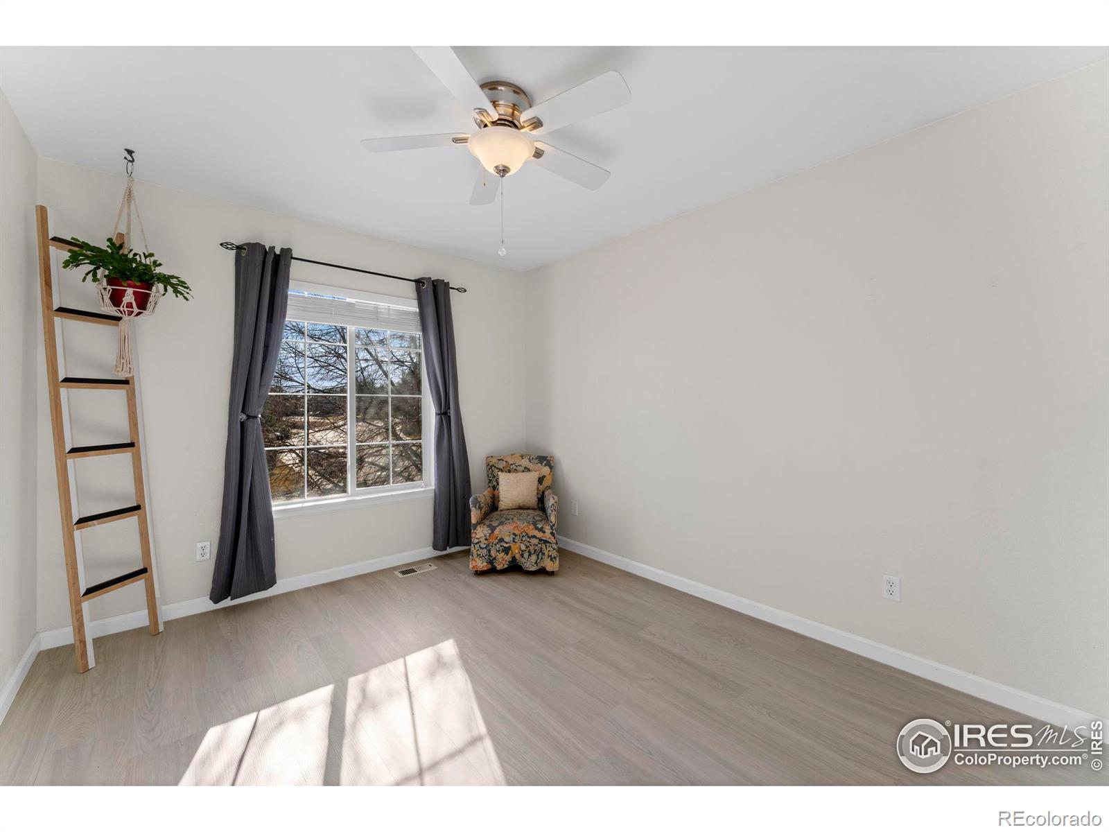 MLS Image #14 for 3598  larkspur drive,longmont, Colorado