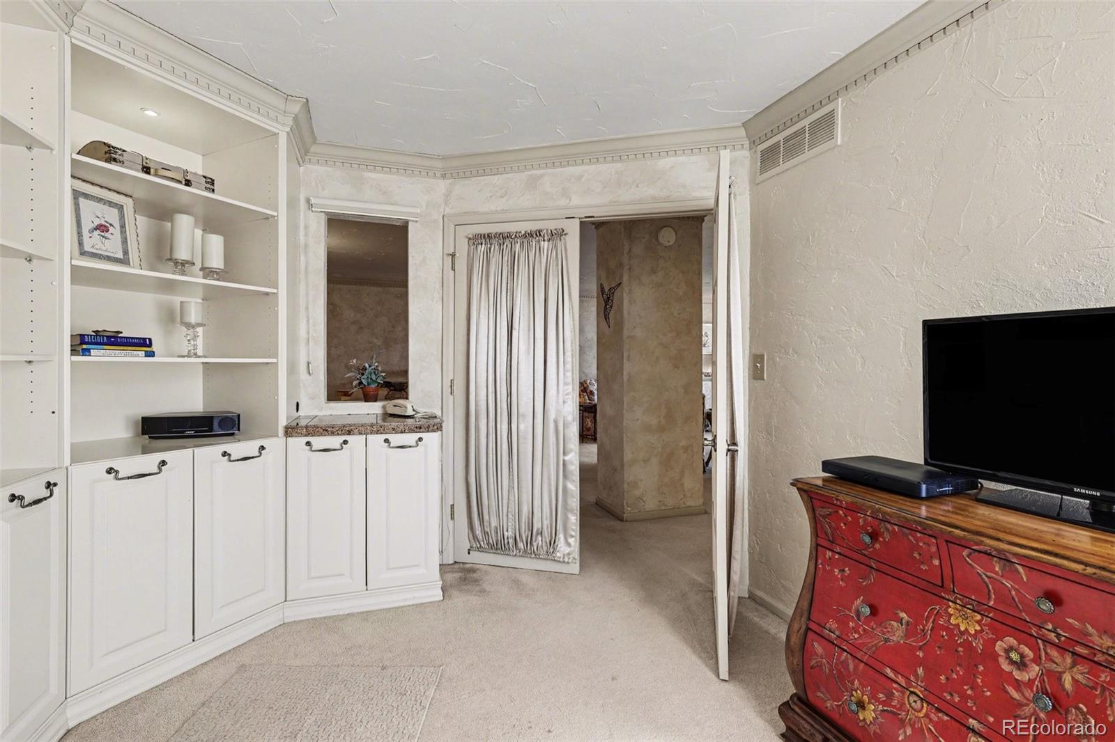 MLS Image #23 for 1020  15th street,denver, Colorado