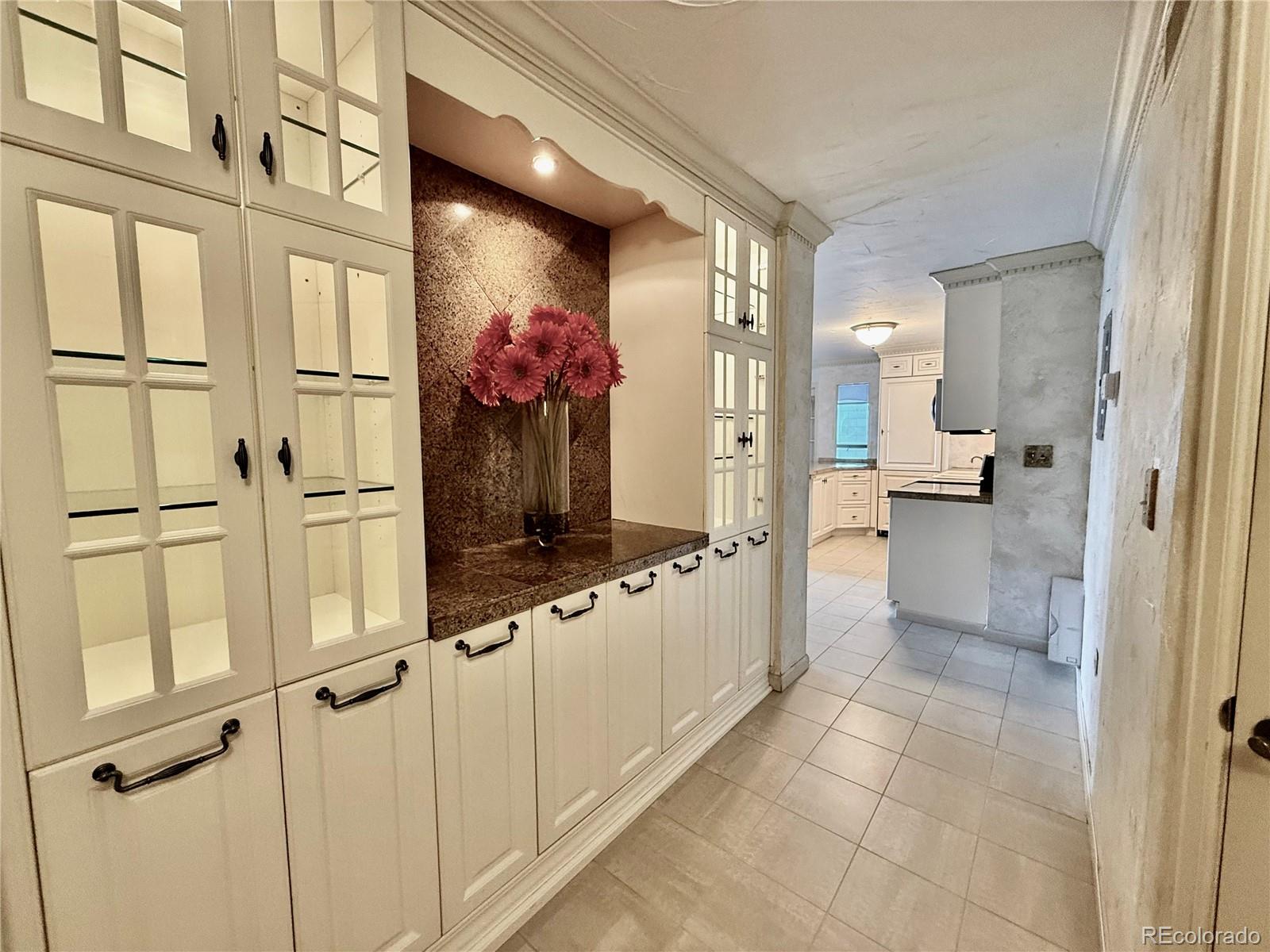 MLS Image #5 for 1020  15th street,denver, Colorado