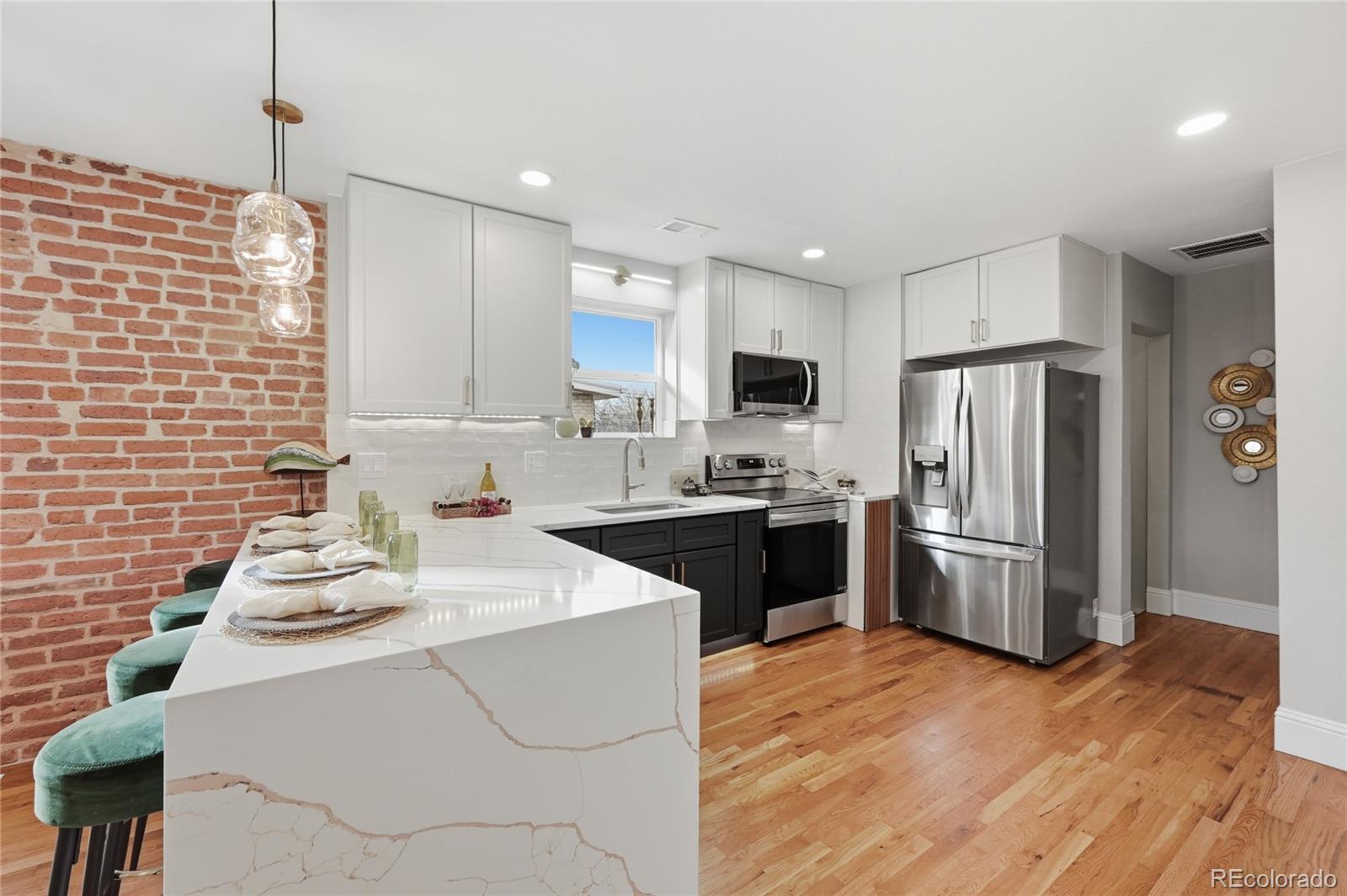 MLS Image #10 for 2839 n fillmore street,denver, Colorado