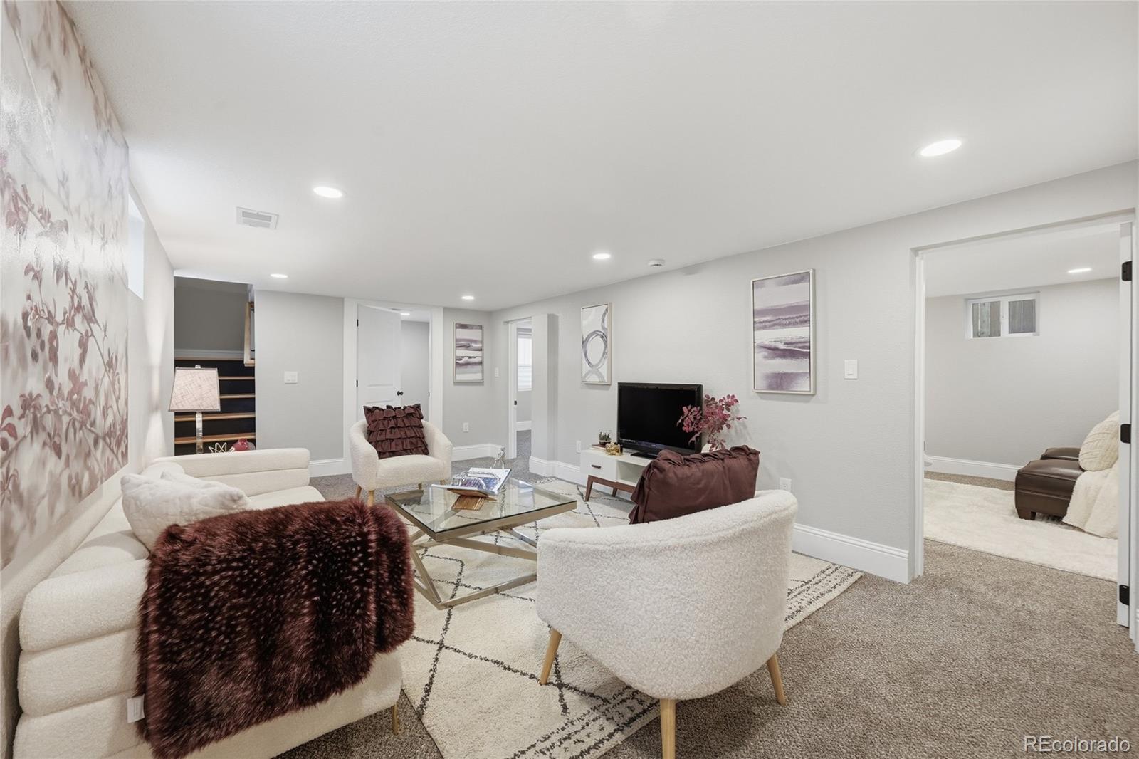 MLS Image #20 for 2839 n fillmore street,denver, Colorado