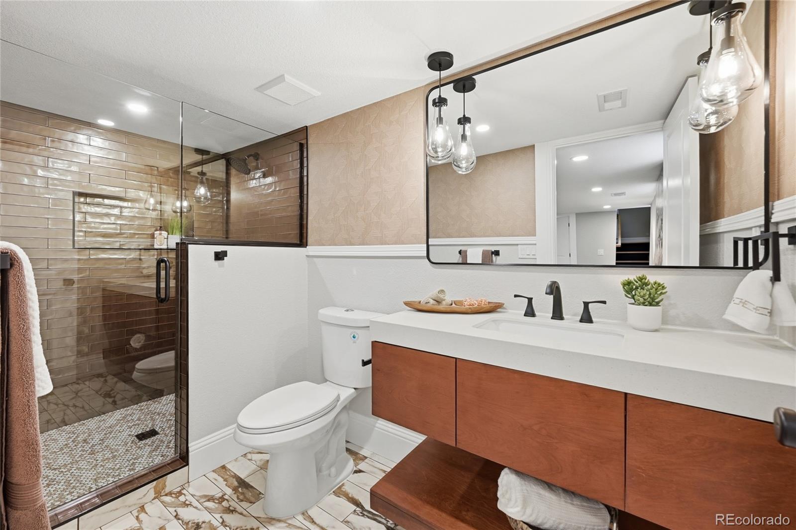 MLS Image #21 for 2839 n fillmore street,denver, Colorado