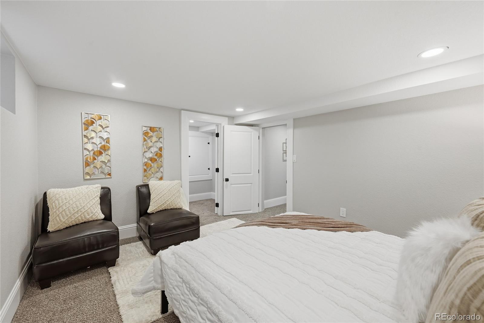 MLS Image #24 for 2839 n fillmore street,denver, Colorado