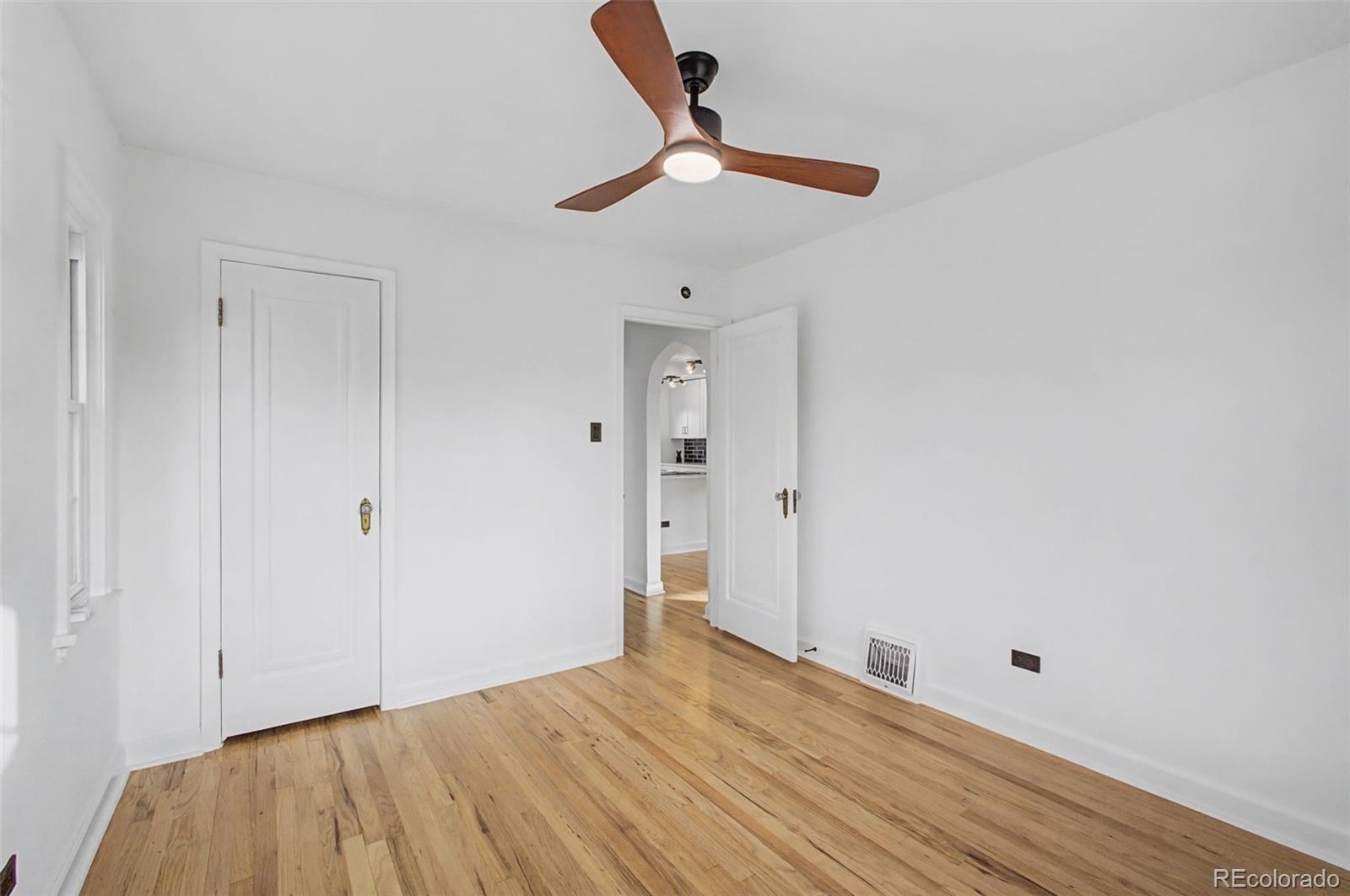 MLS Image #11 for 3444 n saint paul street,denver, Colorado