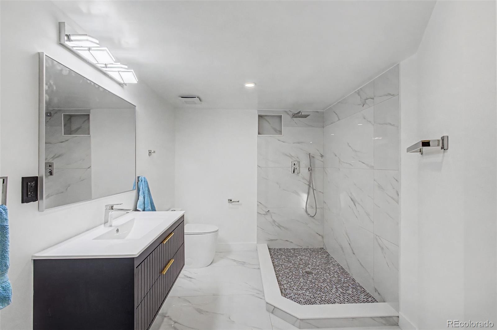 MLS Image #18 for 3444 n saint paul street,denver, Colorado