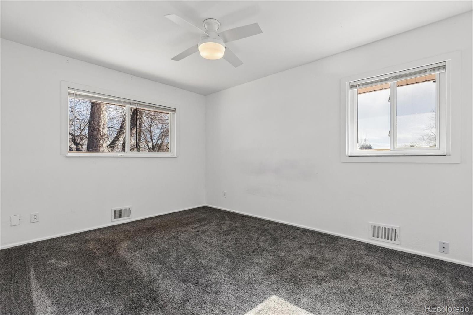 MLS Image #11 for 2725 s zurich court,denver, Colorado