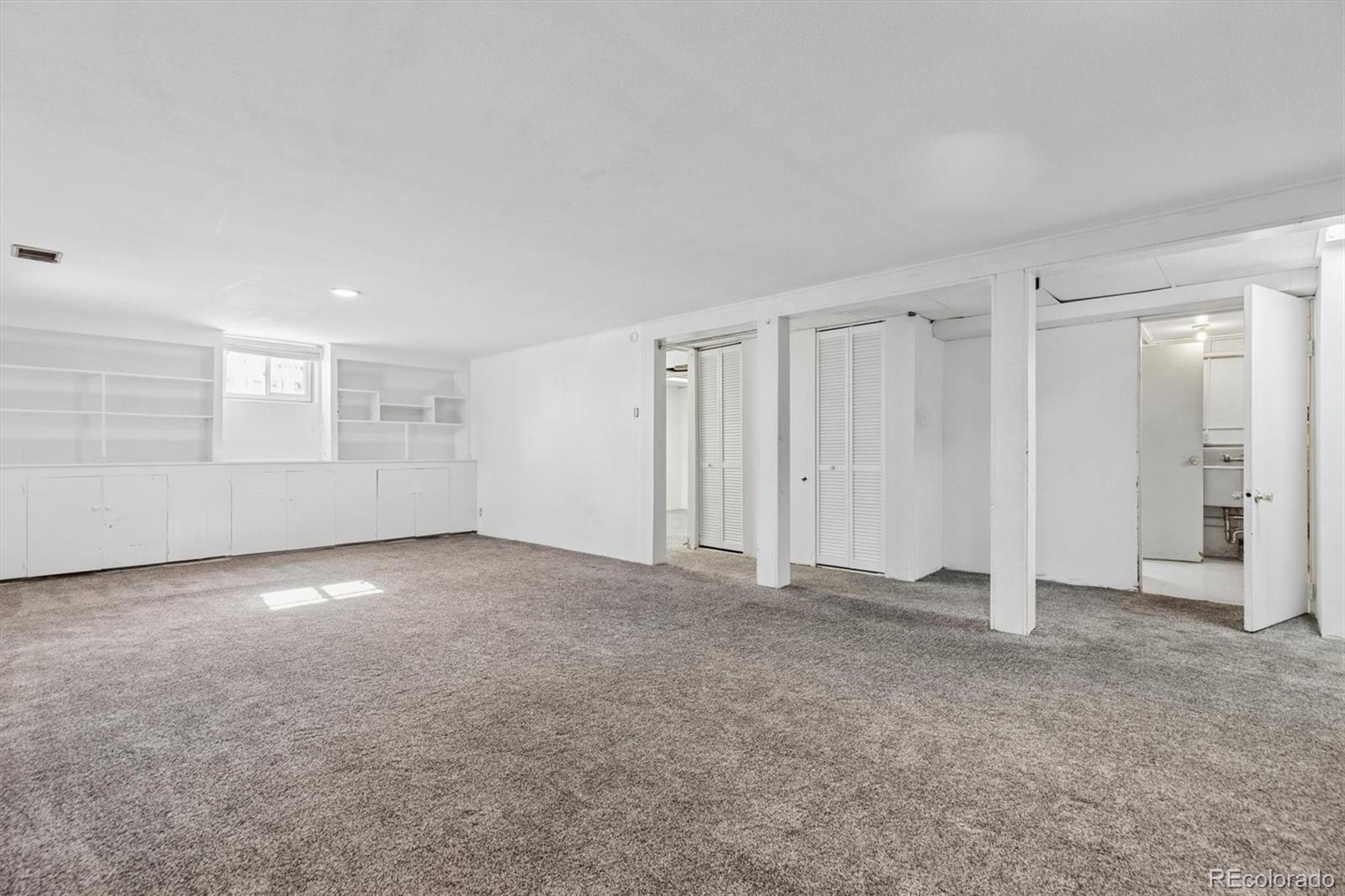 MLS Image #15 for 2725 s zurich court,denver, Colorado