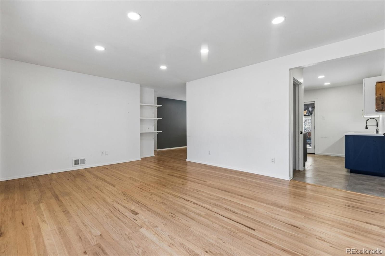 MLS Image #5 for 2725 s zurich court,denver, Colorado