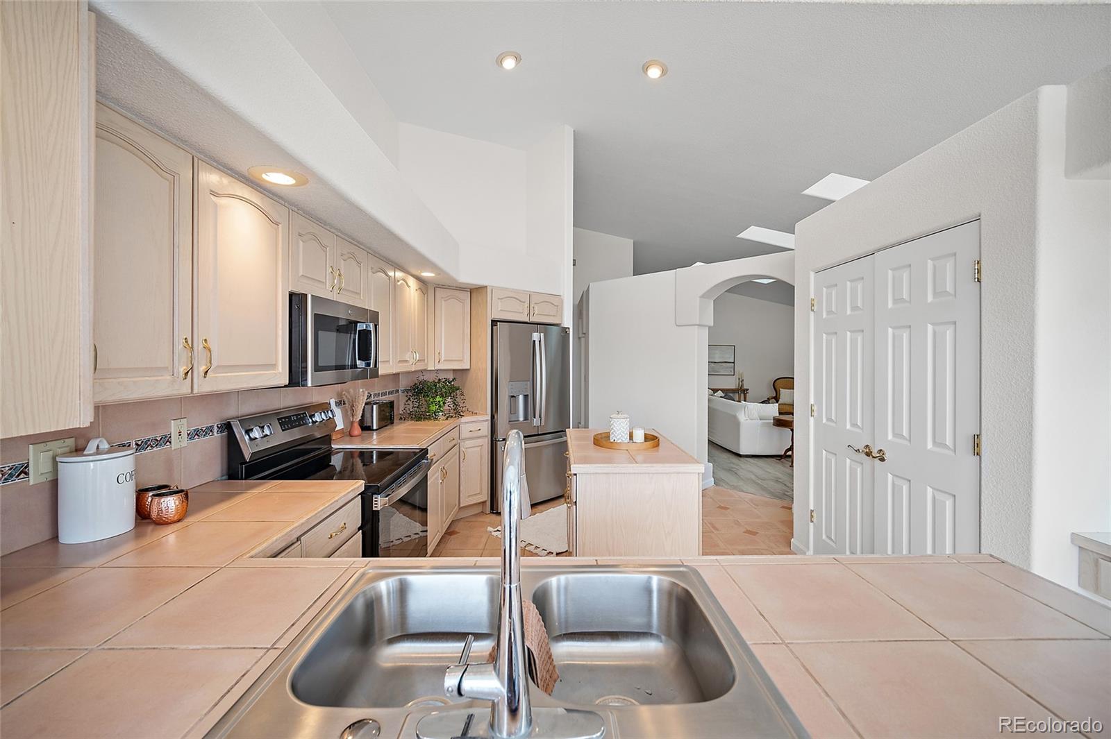 MLS Image #14 for 5025  vista del sol point ,colorado springs, Colorado