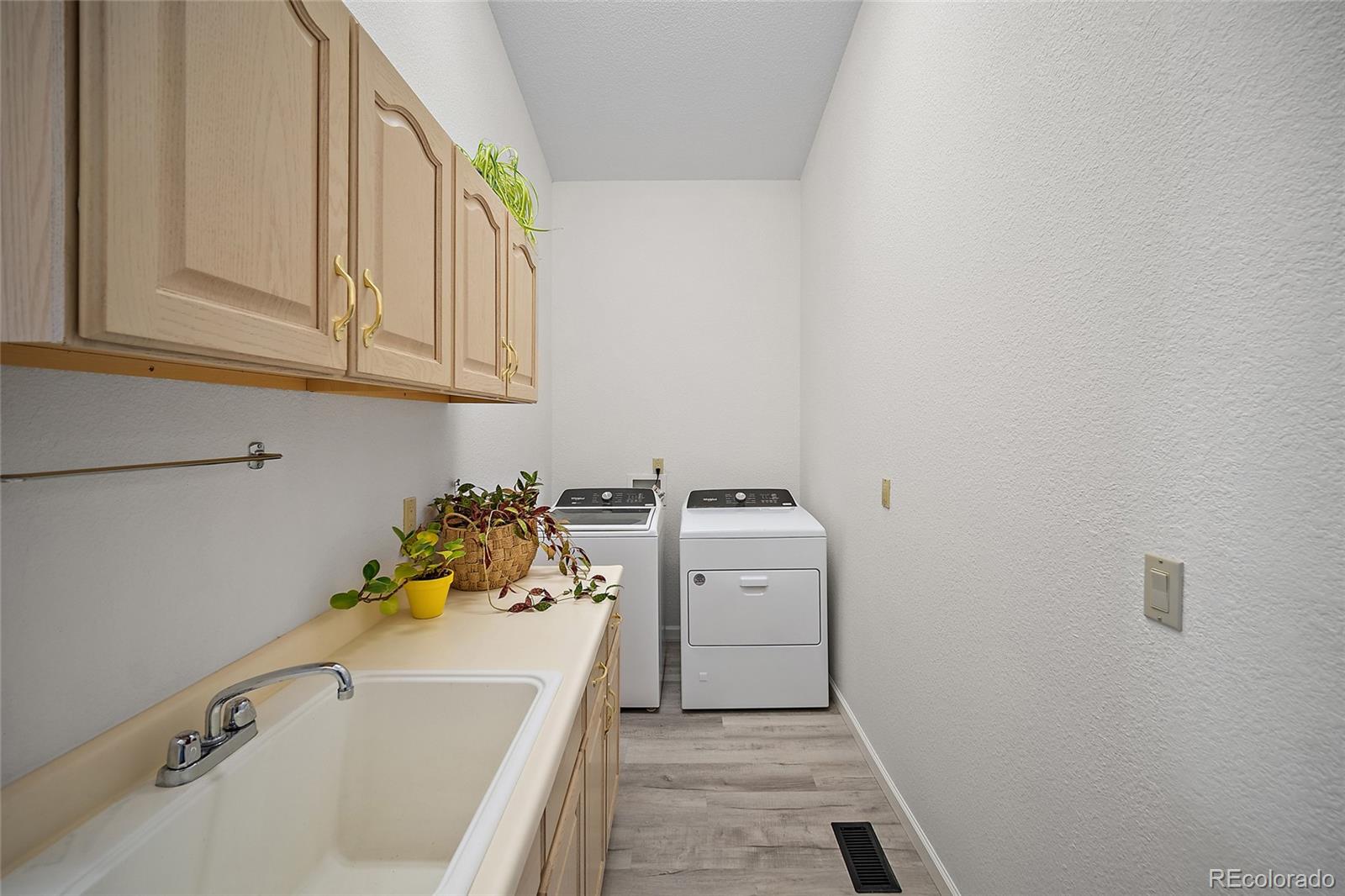 MLS Image #19 for 5025  vista del sol point ,colorado springs, Colorado