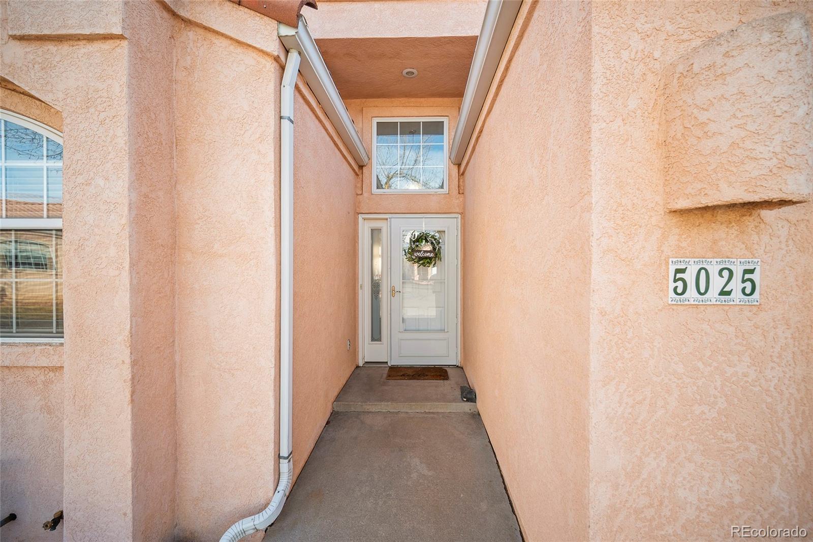 MLS Image #2 for 5025  vista del sol point ,colorado springs, Colorado