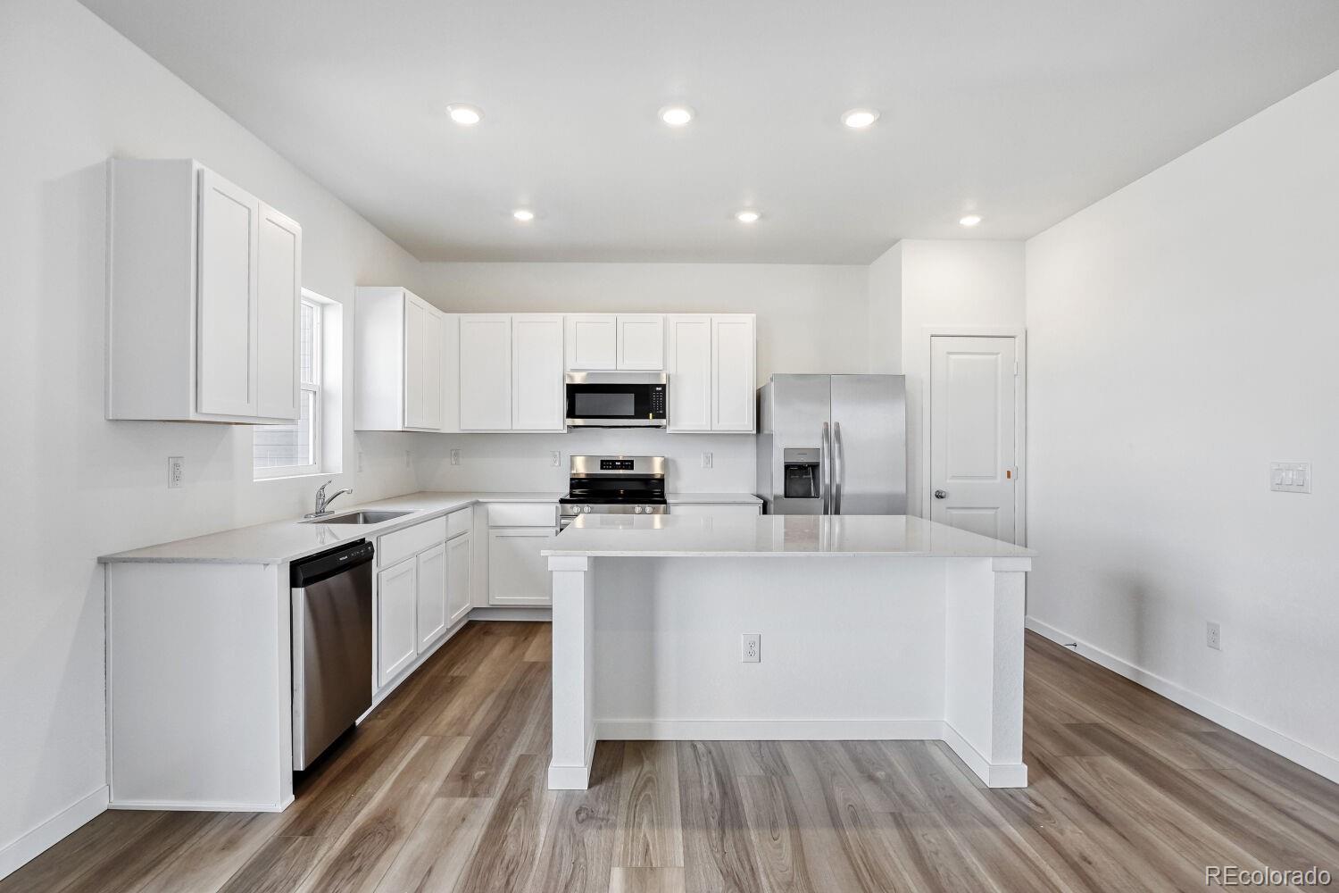 MLS Image #3 for 45907  mill avenue,bennett, Colorado