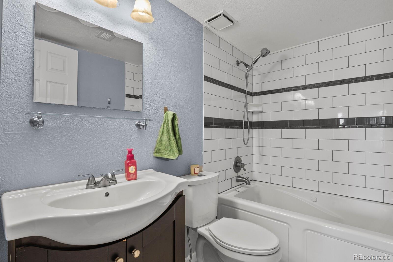 MLS Image #17 for 6475 s dayton street 307,englewood, Colorado