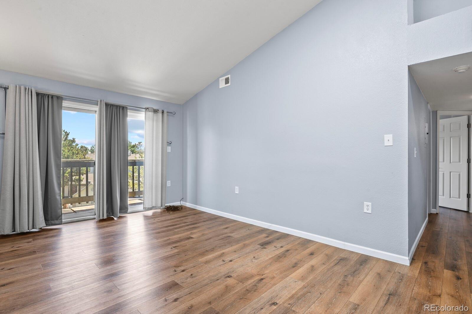 MLS Image #8 for 6475 s dayton street 307,englewood, Colorado