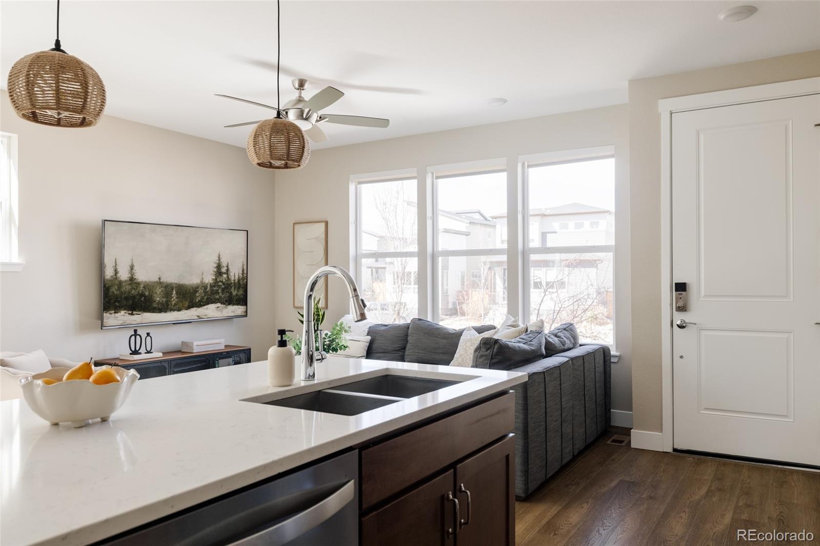 MLS Image #7 for 6166 n dallas way,denver, Colorado