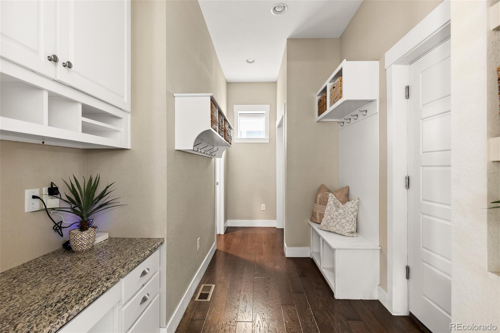 MLS Image #14 for 5234  chester street,denver, Colorado