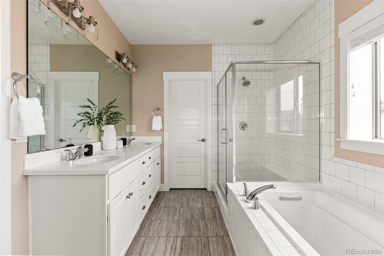 MLS Image #21 for 5234  chester street,denver, Colorado