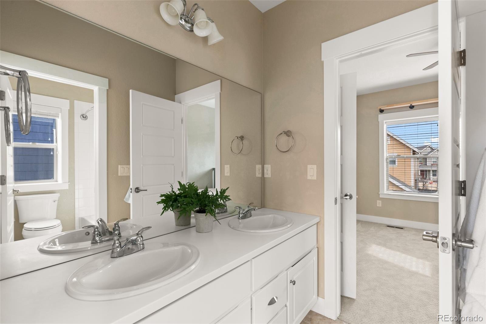 MLS Image #26 for 5234  chester street,denver, Colorado