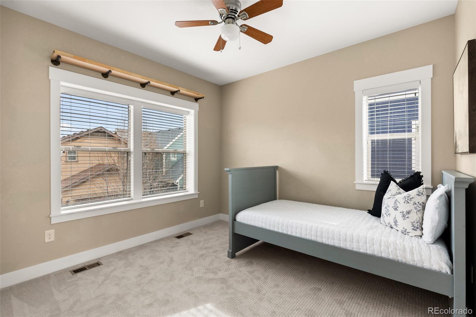 MLS Image #28 for 5234  chester street,denver, Colorado