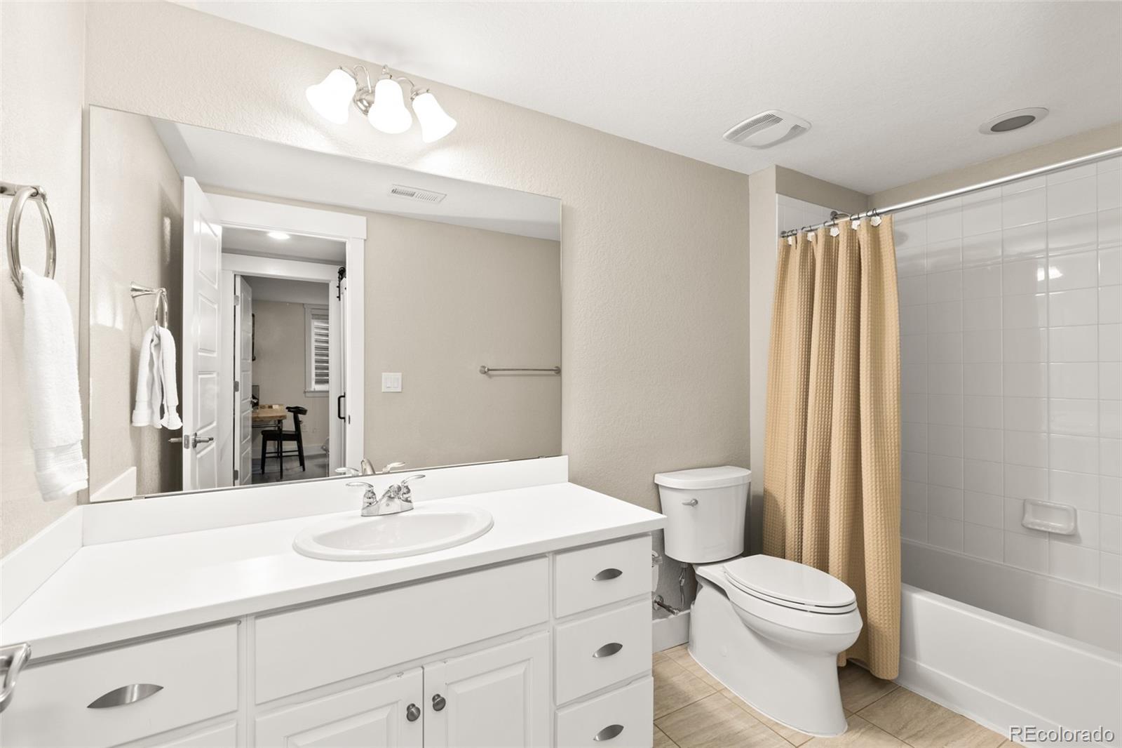 MLS Image #34 for 5234  chester street,denver, Colorado