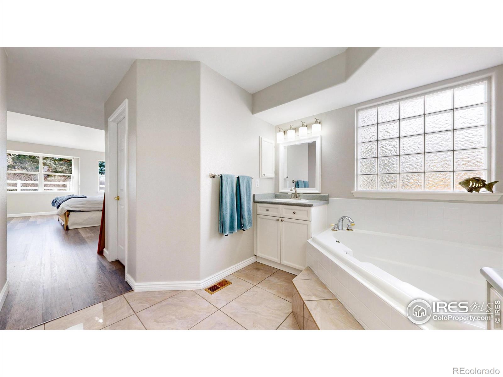 MLS Image #17 for 12705  kalamath court,westminster, Colorado