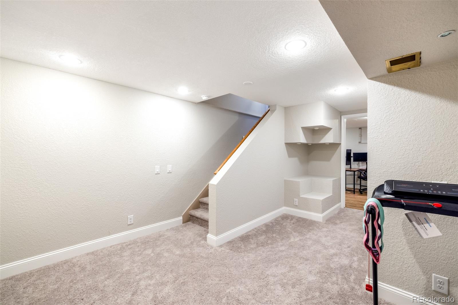 MLS Image #23 for 3804 s helena way,aurora, Colorado