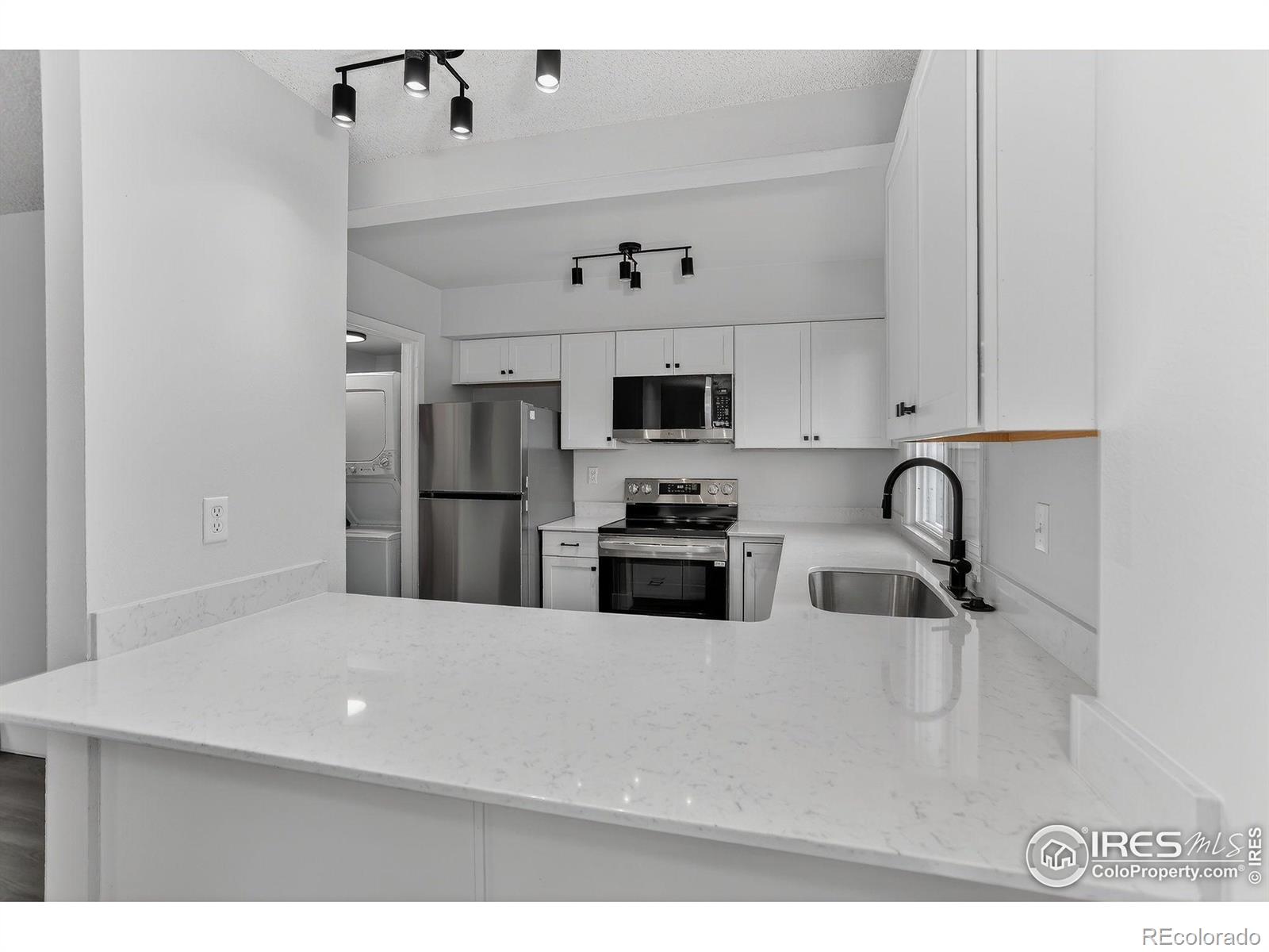 MLS Image #10 for 3024  ross drive,fort collins, Colorado