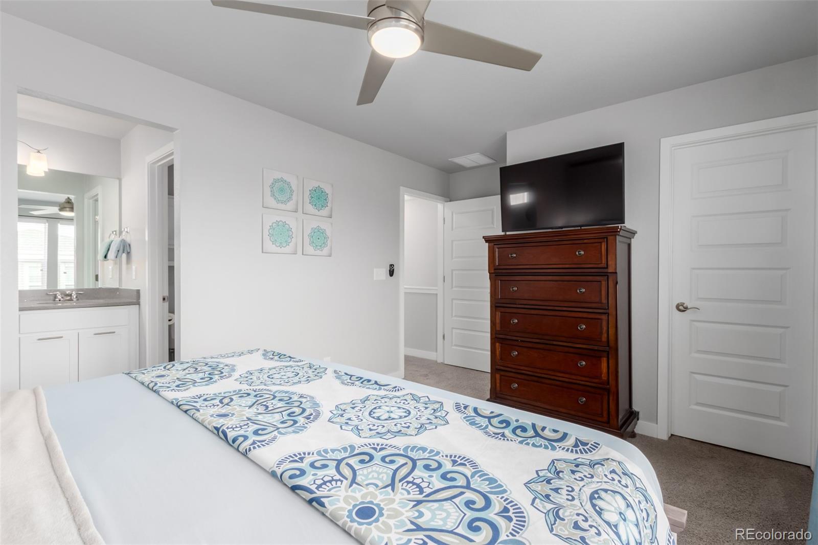 MLS Image #20 for 2359 s tucson street,aurora, Colorado