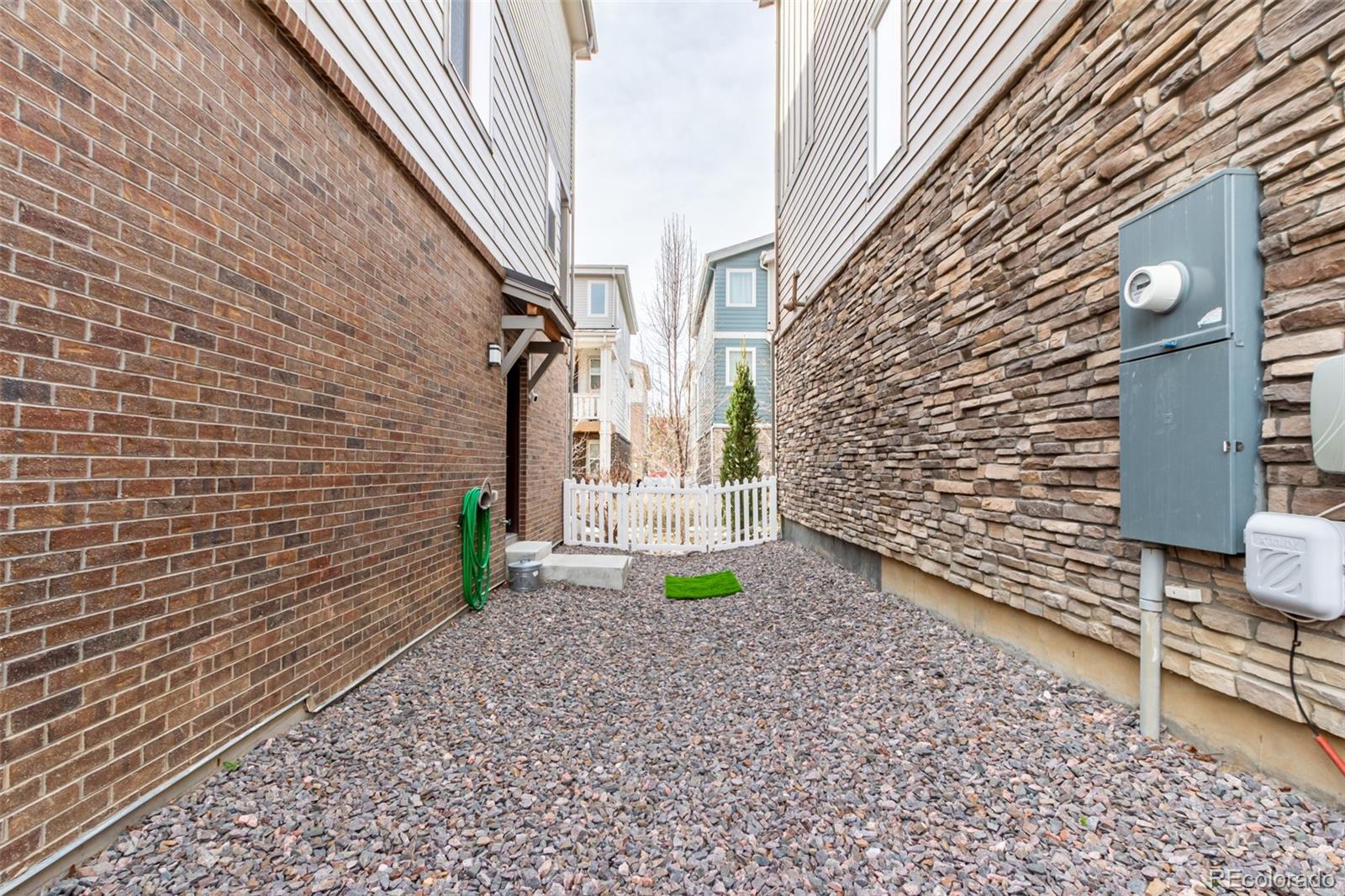 MLS Image #38 for 2359 s tucson street,aurora, Colorado