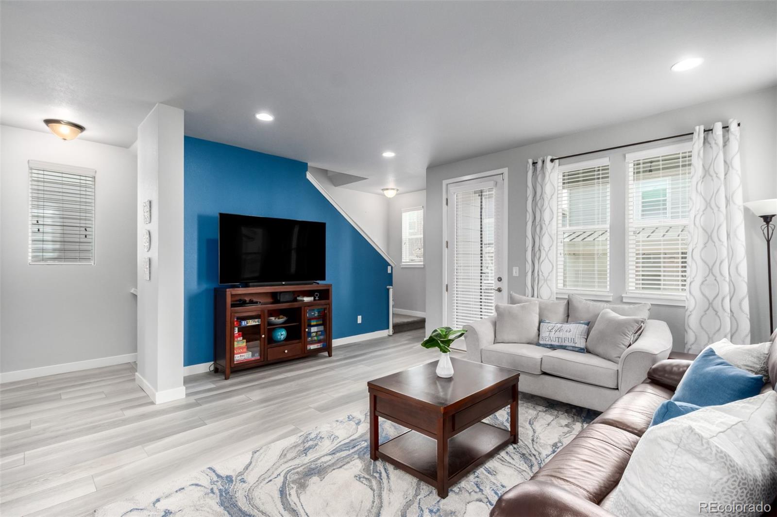 MLS Image #8 for 2359 s tucson street,aurora, Colorado