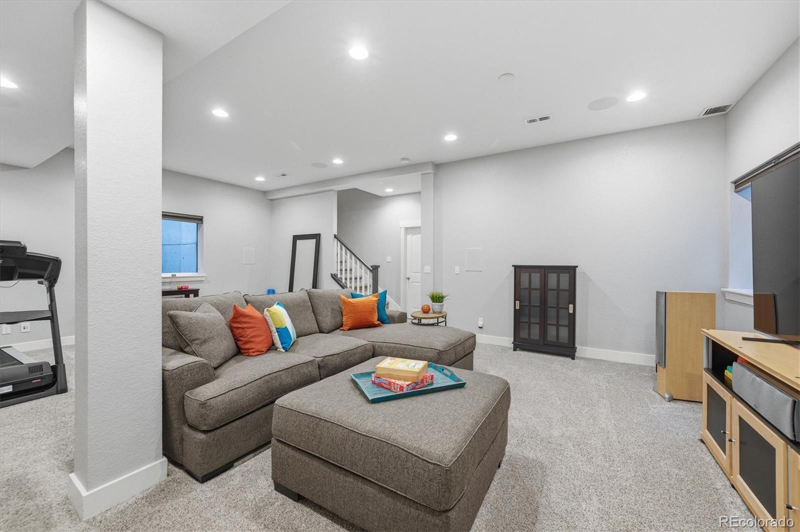 MLS Image #28 for 8026 e 35th avenue,denver, Colorado